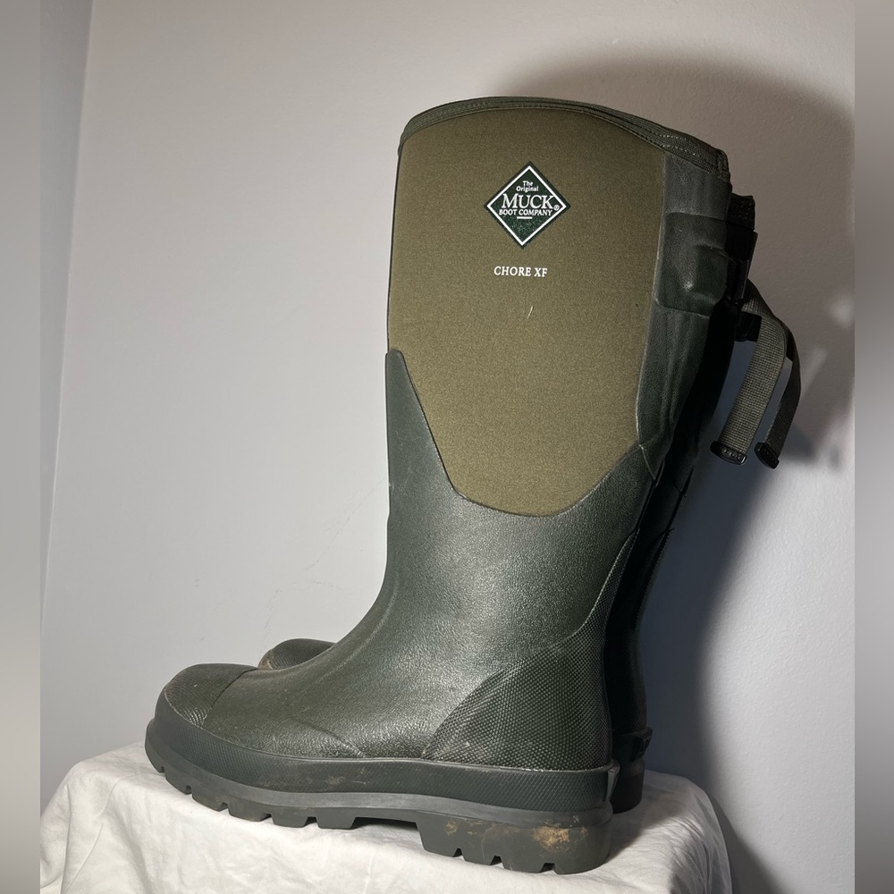 Muckboot chore boot wide calf